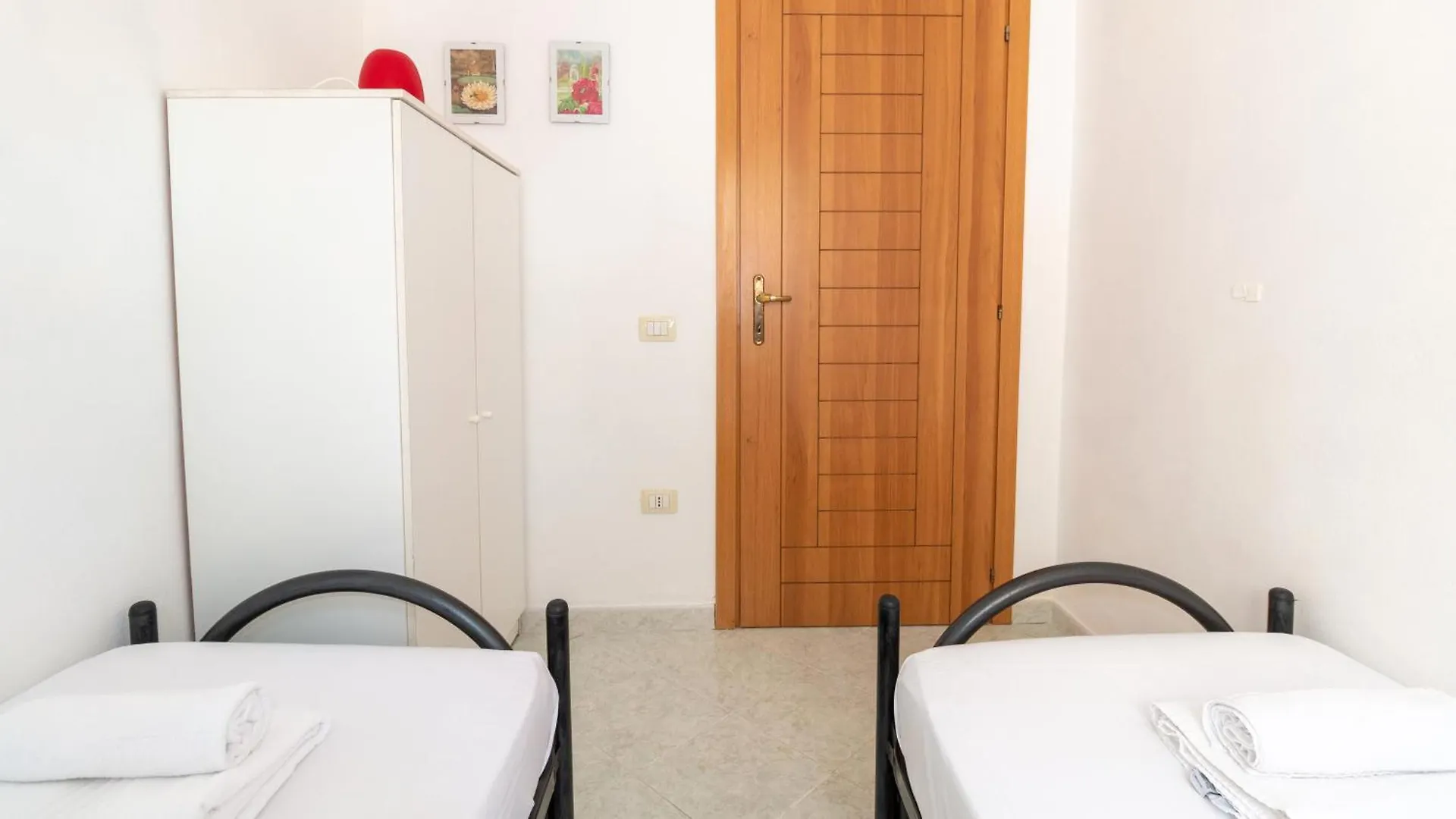 Sardinianworld - Hibiscus House Διαμέρισμα Funtana Meiga