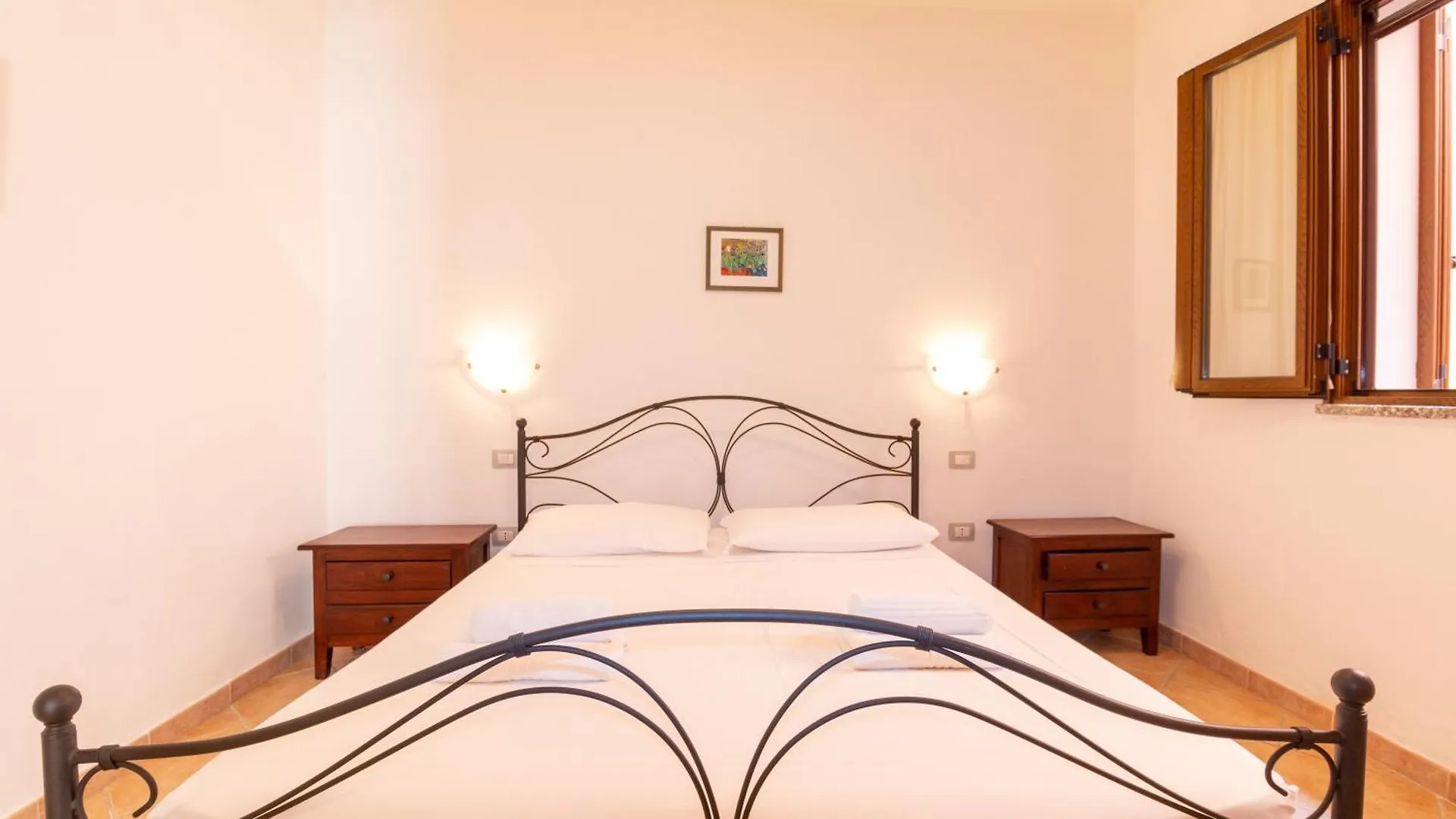 Sardinianworld - Hibiscus House Διαμέρισμα Funtana Meiga
