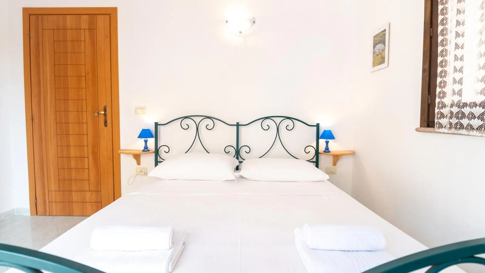 Sardinianworld - Hibiscus House Διαμέρισμα Funtana Meiga